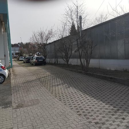 Enjoyhotel Garni Korntal Stuttgart B&B エクステリア 写真
