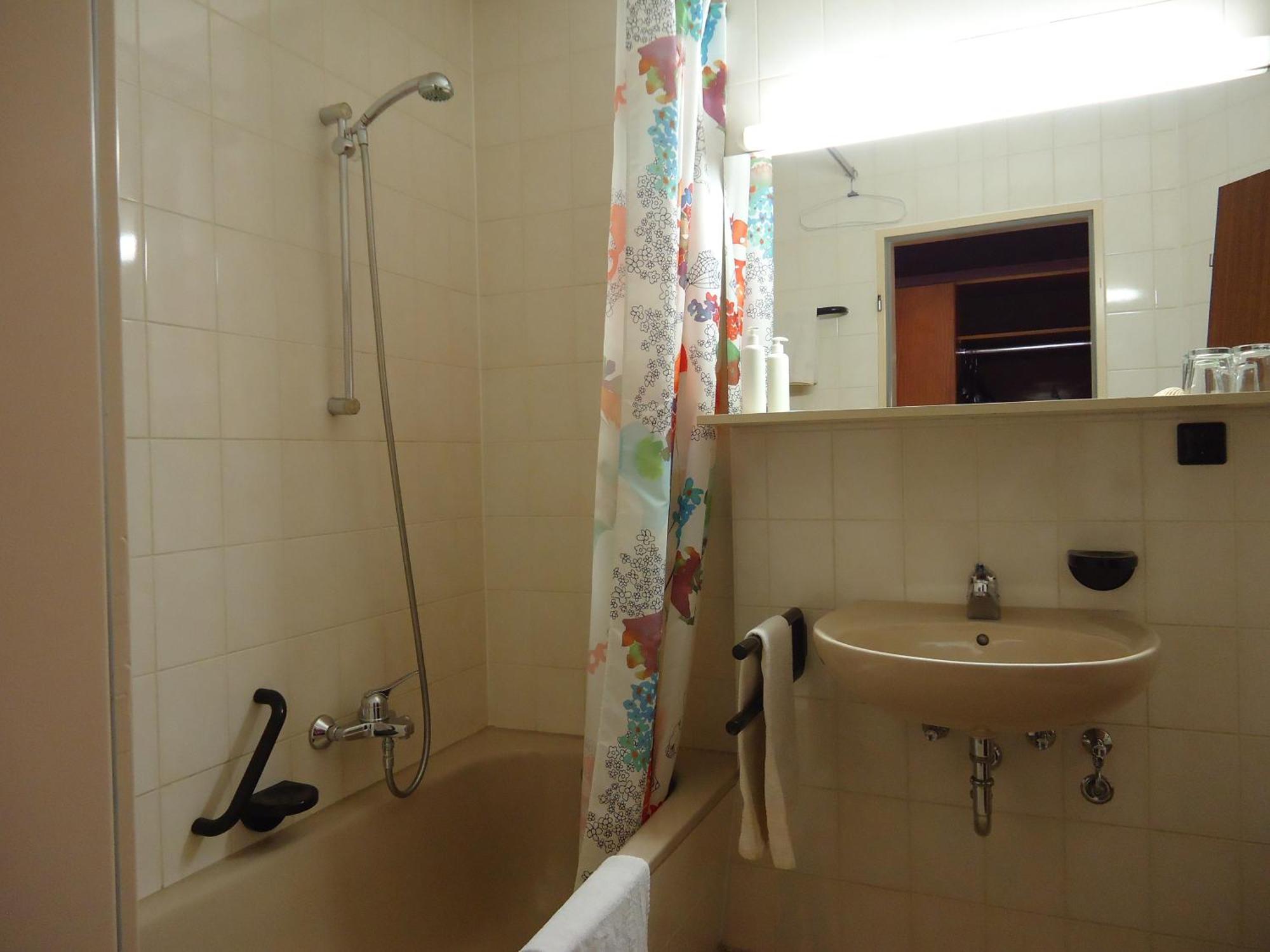 Enjoyhotel Garni Korntal Stuttgart B&B エクステリア 写真