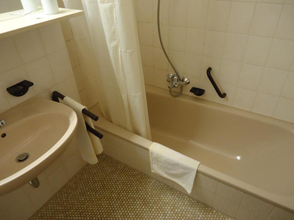 Enjoyhotel Garni Korntal Stuttgart B&B エクステリア 写真