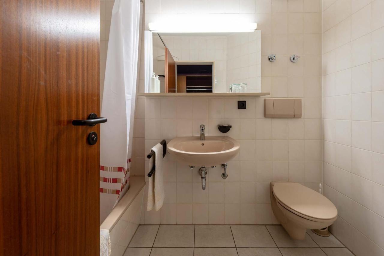 Enjoyhotel Garni Korntal Stuttgart B&B エクステリア 写真