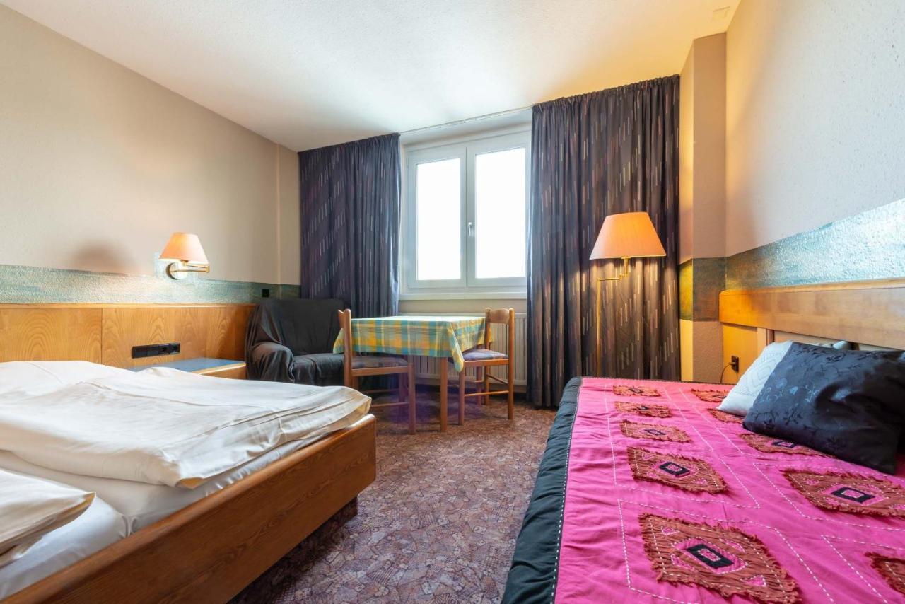 Enjoyhotel Garni Korntal Stuttgart B&B エクステリア 写真