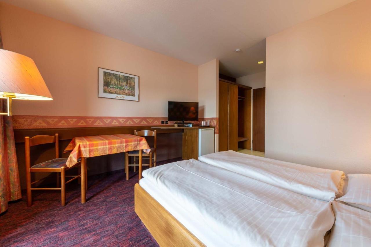 Enjoyhotel Garni Korntal Stuttgart B&B エクステリア 写真